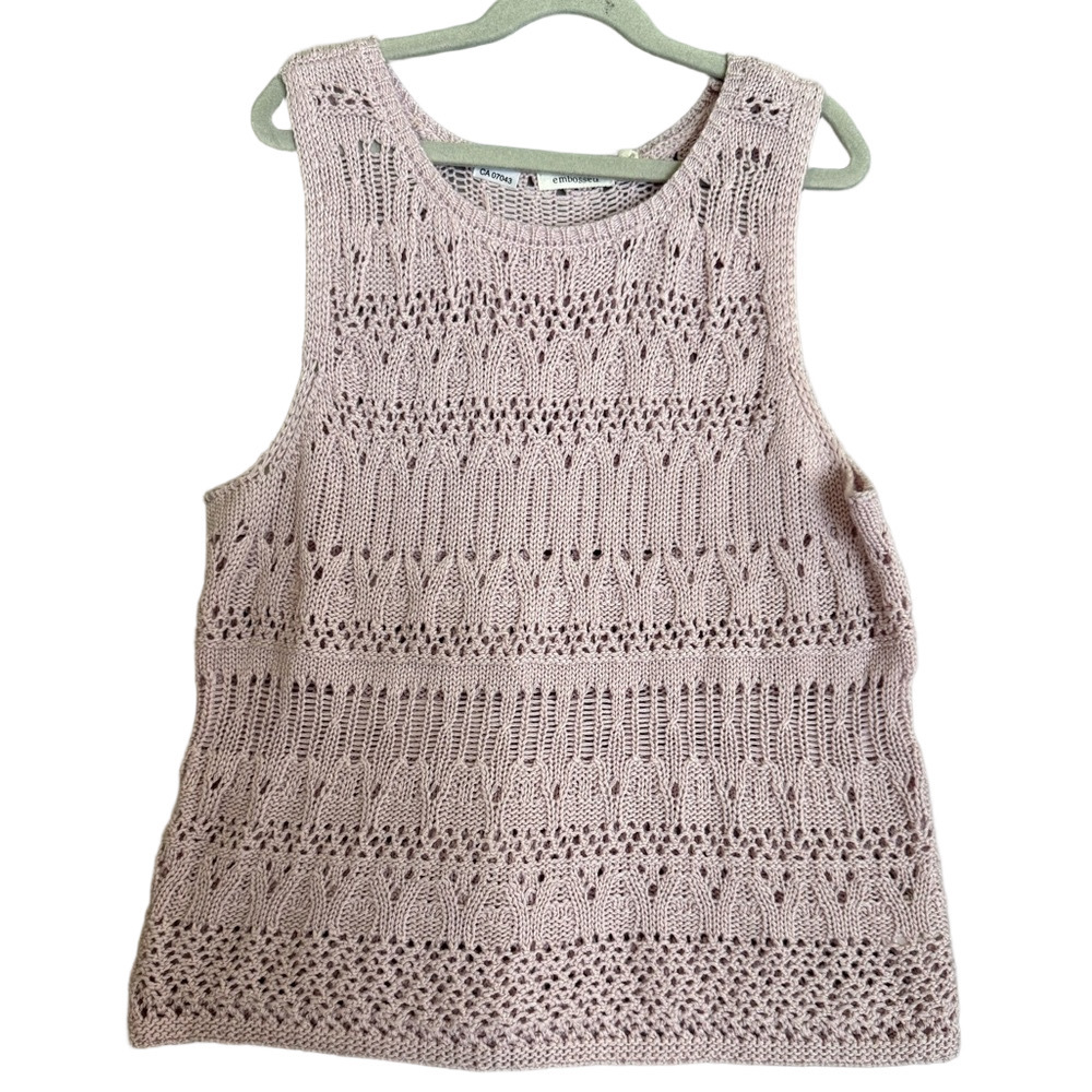 Woman Blush Embossed Crochet Tank Top